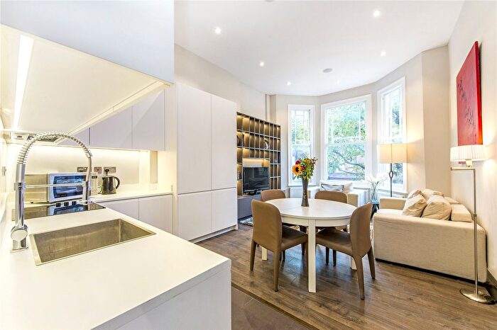 2 Bedroom Flat To Rent In Philbeach Gardens, London, SW5