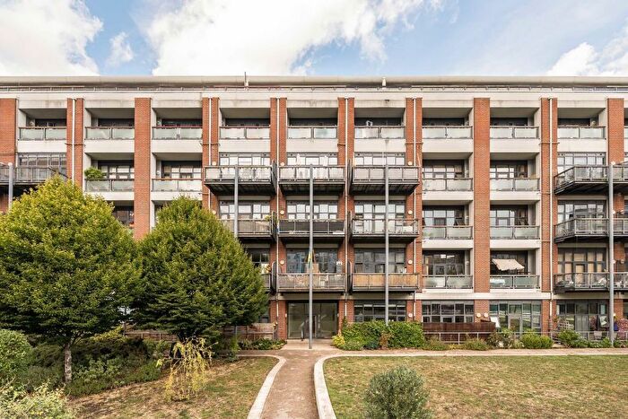 1 Bedroom Flat To Rent In Multi Way, Acton, W3