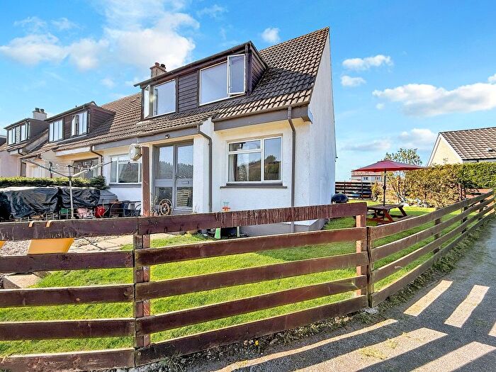 3 Bedroom End Of Terrace House For Sale In Hillside, Dunbeg, Argyll, Ql, Dunbeg, PA37