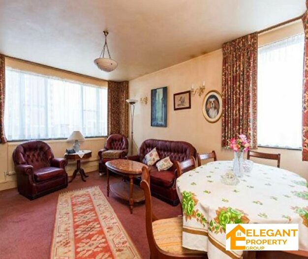 2 Bedroom Flat To Rent In Sentinel Square, London, NW4