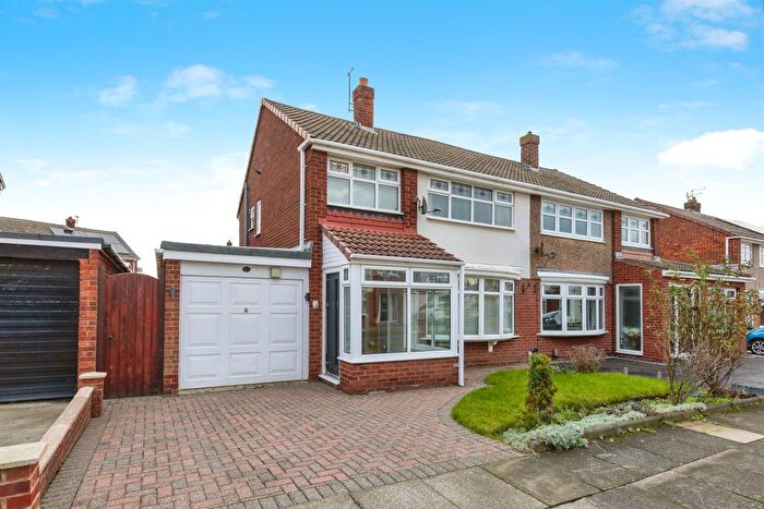 3 Bedroom Semi Detached House For Sale In Roxby Close, Hartlepool, TS25