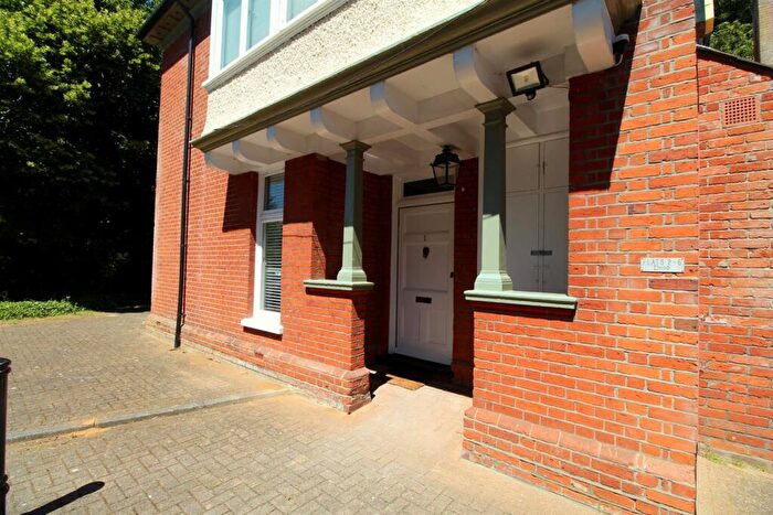 2 Bedroom Maisonette To Rent In Rose Hill Crescent, Ipswich, IP3