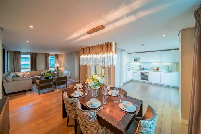 3 Bedroom Flat To Rent In Merchant Square East, Paddington, W2