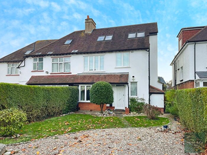 4 Bedroom Semi Detached House For Sale In The Square, Ilford, IG1