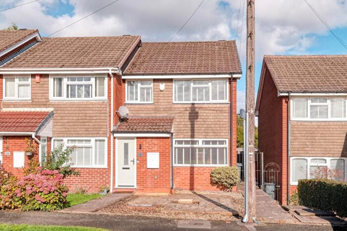 3 Bedroom Terraced House For Sale In Austin Rise, Birmingham, B31