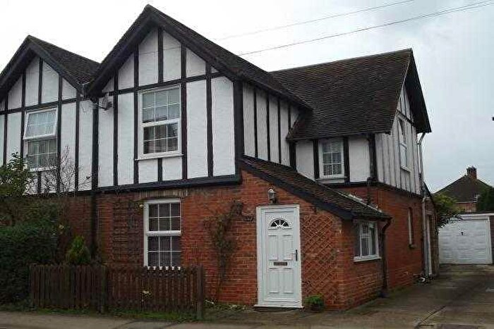 3 Bedroom Semi-Detached House To Rent In Rough Common Road, Canterbury, CT2