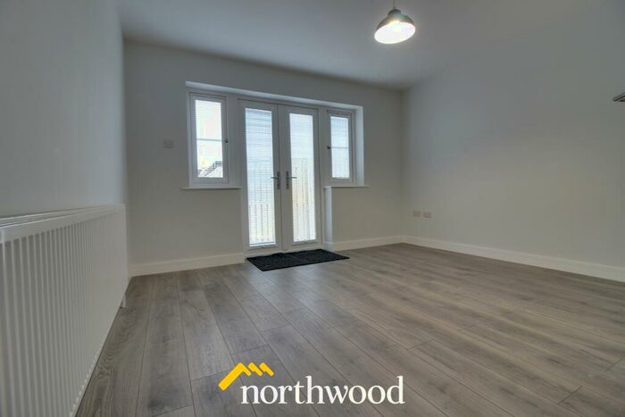 2 Bedroom Bungalow To Rent In Ashburnham Road, Thorne, Doncaster, DN8