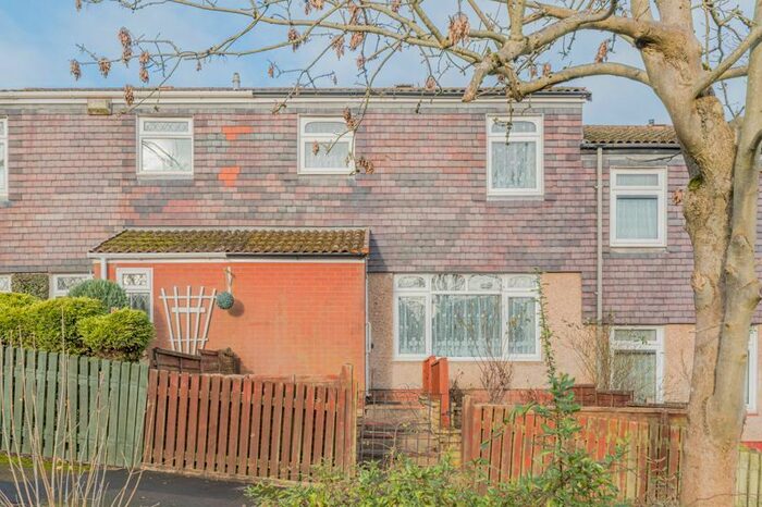 3 Bedroom Property To Rent In Redbrook Covert, Kings Norton, Birmingham, B38