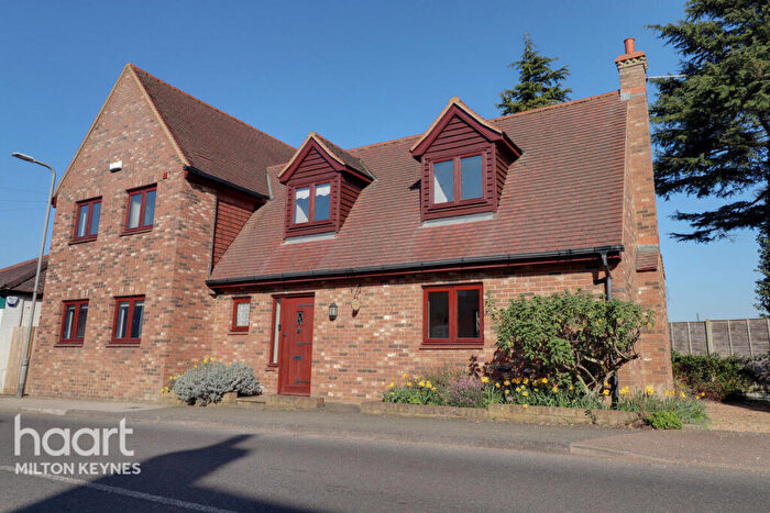 4 Bedroom Detached House To Rent In High Street, North Crawley, Newport Pagnell, MK16