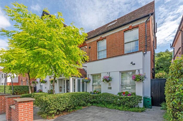 Studio To Rent In Finchley Road, Hampstead, London, NW3