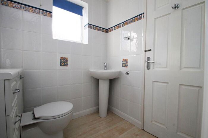 4 Bedroom House To Rent In Princes Way, Canterbury, CT2
