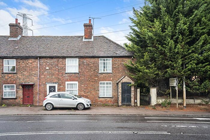 2 Bedroom Terraced House For Sale In Row Beech Cottages, Watling Street, Dunstable, LU6