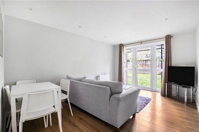 1 Bedroom Flat To Rent In John Maurice Close, London, SE17