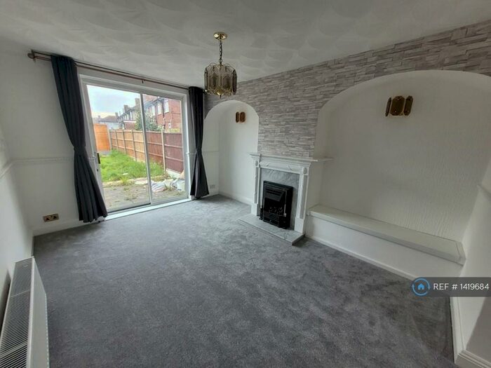 2 Bedroom Terraced House To Rent In Hunters Hall Road, Dagenham, RM10
