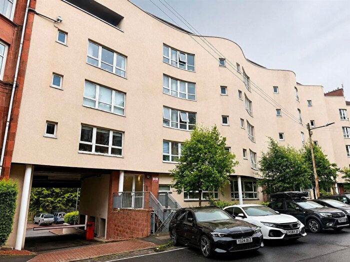 2 Bedroom Flat To Rent In Trefoil Avenue, Glasgow, G41