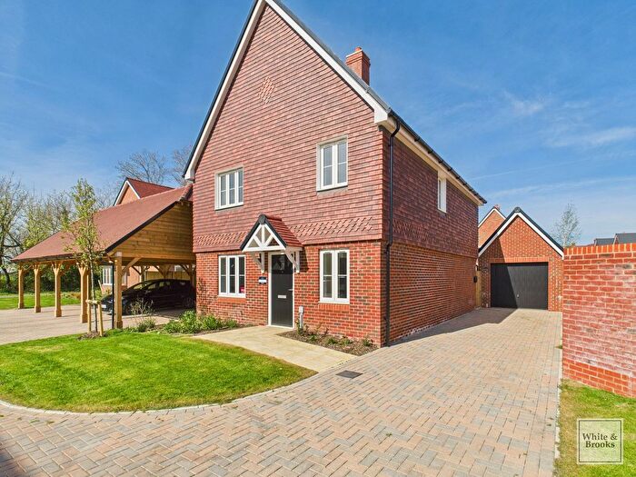 4 Bedroom Detached House For Sale In Saint Georges Park, Eastergate, PO20