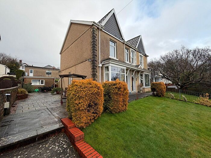 3 Bedroom Property For Sale In Daphne Road, Neath, Neath Port Talbot., SA10