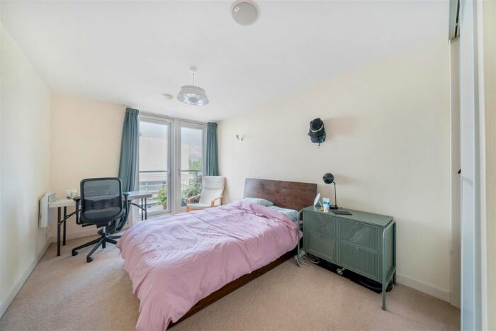 1 Bedroom Flat For Sale In Emerson Apartments, New River Village, Hornsey, N8