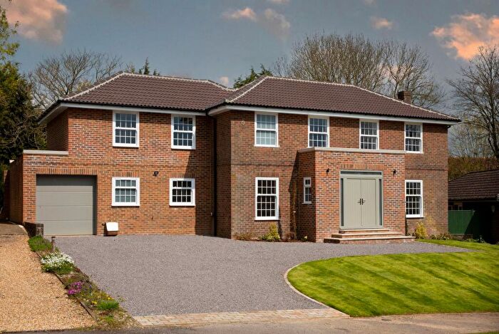 5 Bedroom Detached House To Rent In Nash Meadows, South Warnborough, RG29