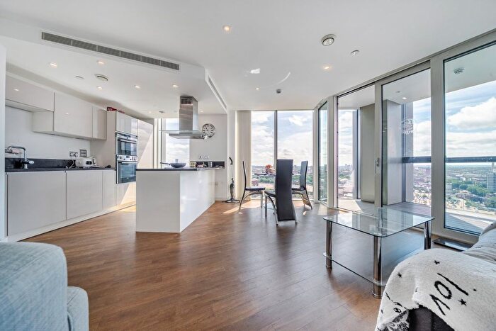 2 Bedroom Flat To Rent In Surrey Quays Road, London, SE16