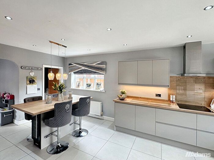 4 Bedroom Detached House For Sale In Norlands Park, Widnes, WA8