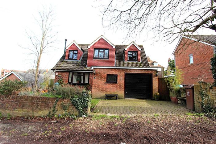 3 Bedroom Detached House For Sale In , Albany Road, Rochester, ME1