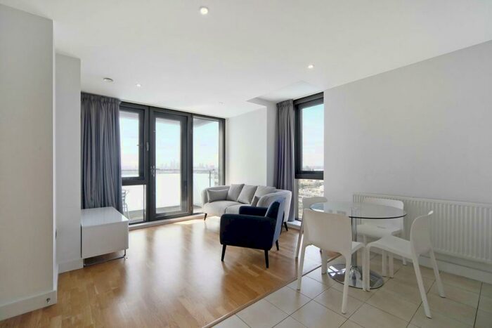 2 Bedroom Apartment To Rent In Stratford High Street Stratford London, E15