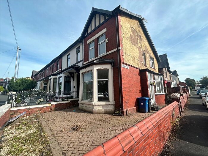 2 Bedroom End Terrace House For Sale In Grant Road, Blackburn, Lancashire, BB2