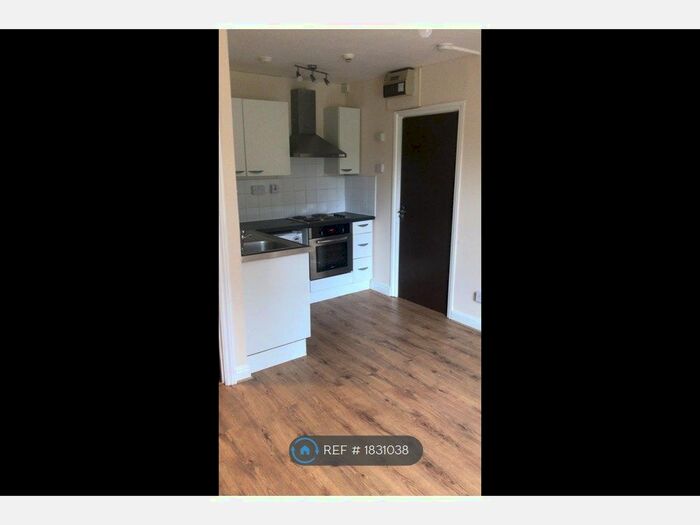 Studio To Rent In Gillott Road, Birmingham, B16