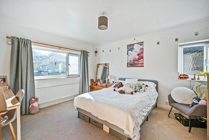 4 Bedroom Detached House For Sale In Ash Road, Lightpill, Stroud, GL5