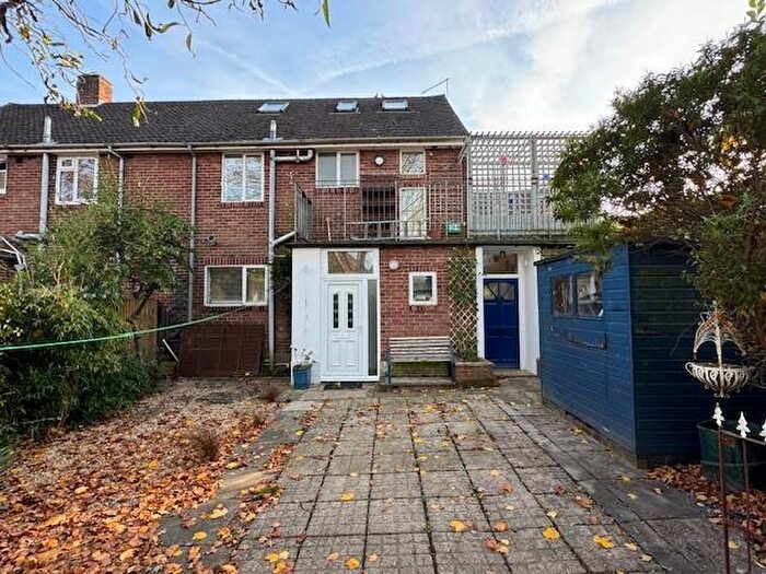 3 Bedroom Semi Detached House For Sale In East Howe Lane, Bournemouth, BH10