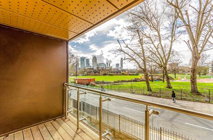 1 Bedroom Flat To Rent In Wimhurst Court, Poplar, London, E14