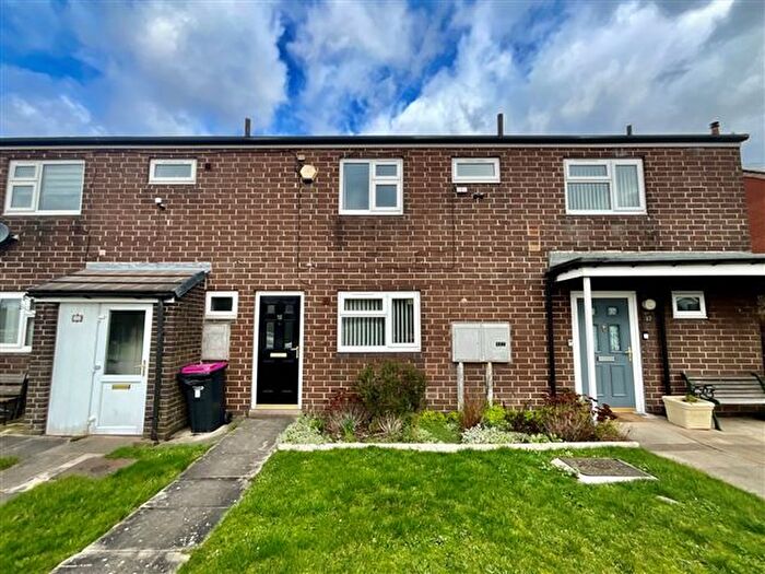 3 Bedroom Flat For Sale In Alison Drive, Swallownest, Sheffield, Rotherham, S26