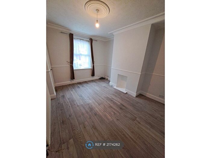 2 Bedroom Terraced House To Rent In Kitson Street, Leeds, LS9