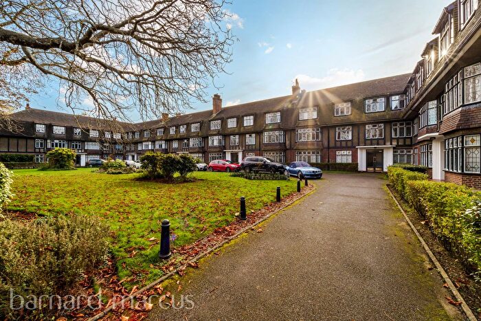 Studio To Rent In Cambridge Park, Twickenham, TW1