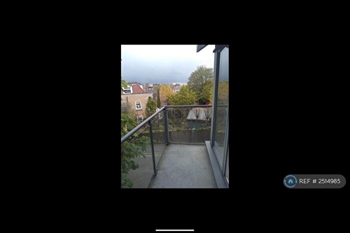 2 Bedroom Flat To Rent In Lynfield Court, Cambridge, CB4