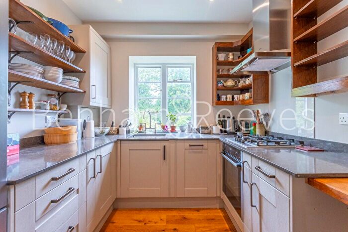 2 Bedroom Apartment To Rent In Wedderburn Road, Hampstead, NW3