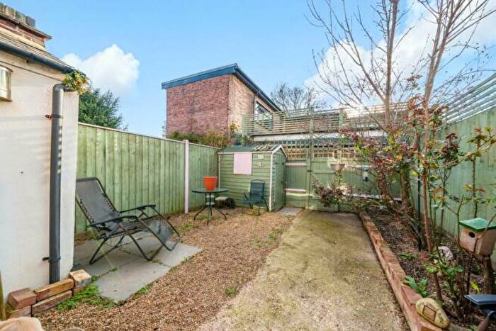 1 Bedroom Flat For Sale In Gloucester Road, Croydon, CR0