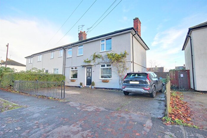3 Bedroom Semi Detached House For Sale In Warton Avenue, Beverley, HU17