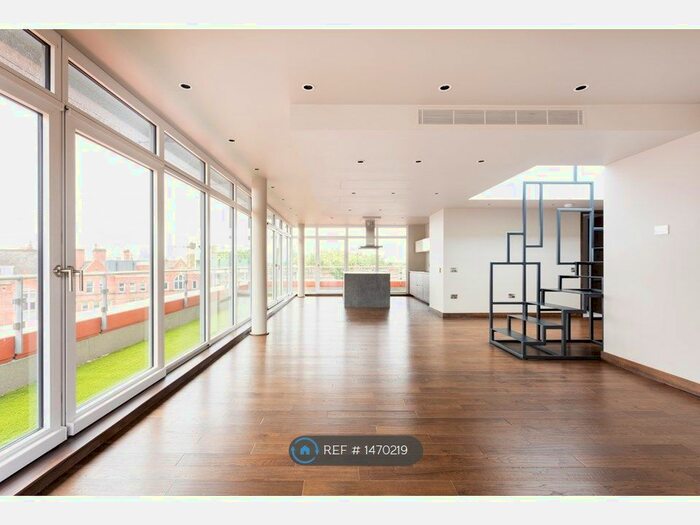 3 Bedroom Flat To Rent In Hepworth Court, London, SW1W