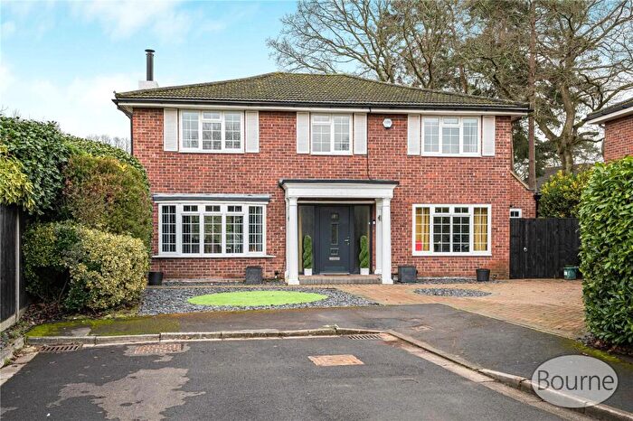 6 Bedroom Detached House For Sale In East Gardens, Woking, Surrey, GU22