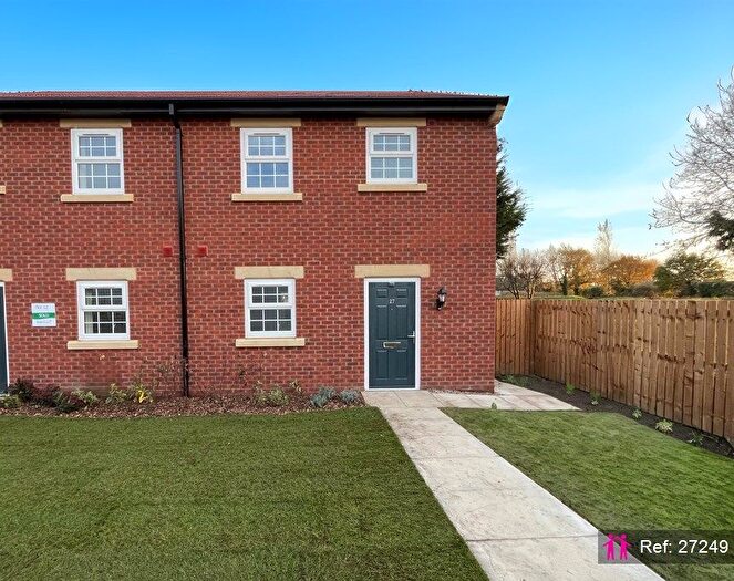 3 Bedroom Semi-Detached House For Sale In Bishops Gardens, Selby, YO8