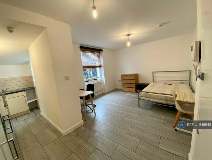 Studio To Rent In Royal College Street, London, NW1