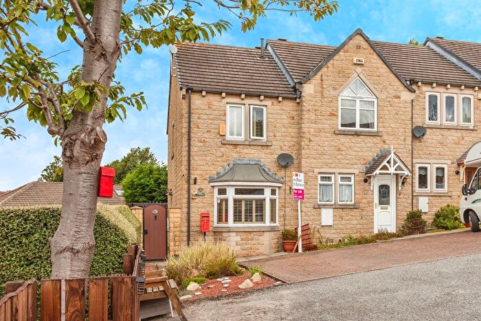 2 Bedroom End Of Terrace House For Sale In North Lodge Fold, Dewsbury, WF13