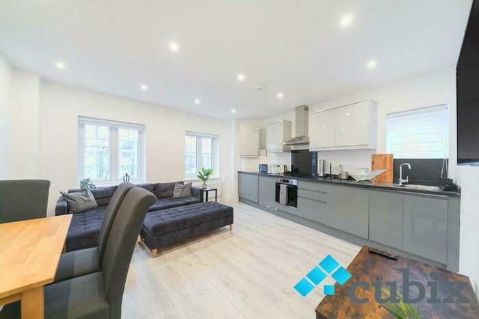 1 Bedroom Apartment To Rent In Walworth Road, London, SE17