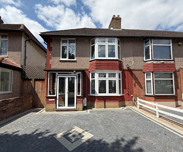 3 Bedroom Semi-Detached House To Rent In Woodfield Avenue, North Wembley, HA0