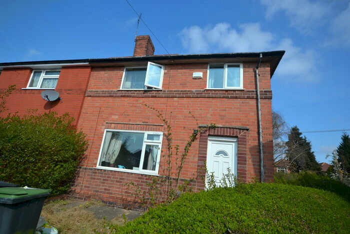 4 Bedroom Semi-Detached House To Rent In Burrows Crescent, Beeston, NG9