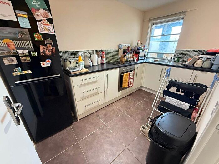 1 Bedroom Flat To Rent In St Peters Terrace, Shepton Mallet, BA4