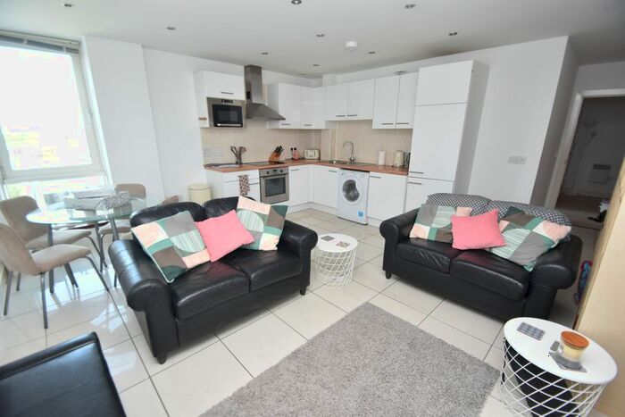 1 Bedroom Flat To Rent In Prospect Place, Lady Isle House, Cardiff Bay, Cardiff, CF11