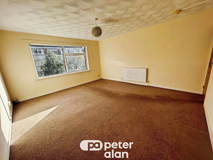 2 Bedroom Apartment To Rent In Rhiwbina, Cardiff, CF14